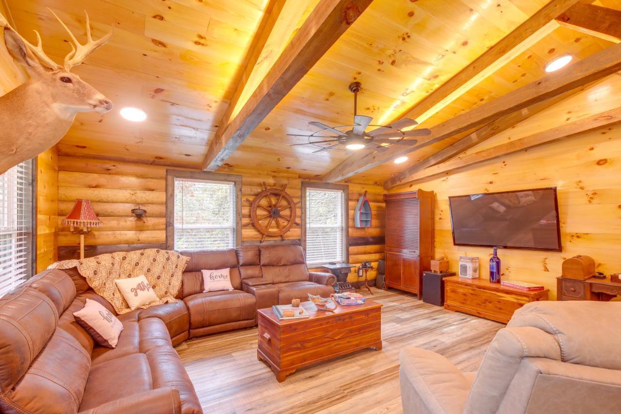 Pet-Friendly Chattanooga Cabin With Hot Tub And Kayaks Bagian luar foto