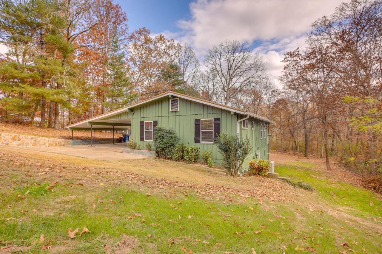 Pet-Friendly Chattanooga Cabin With Hot Tub And Kayaks Bagian luar foto