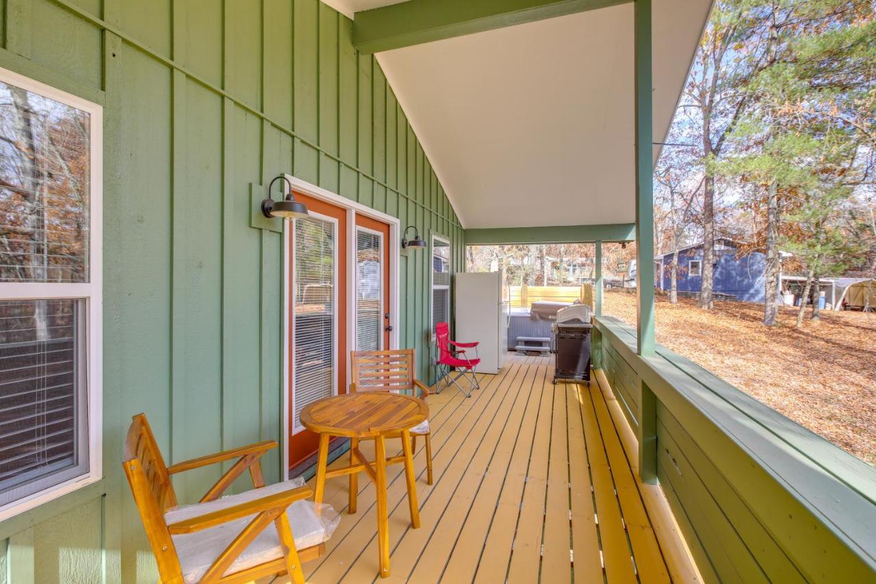 Pet-Friendly Chattanooga Cabin With Hot Tub And Kayaks Bagian luar foto